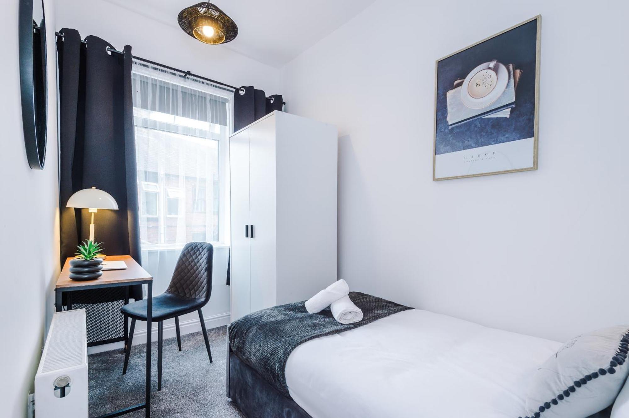 Modern Premium 3 Bed Hidden Gem - Central Location バーンズリー エクステリア 写真