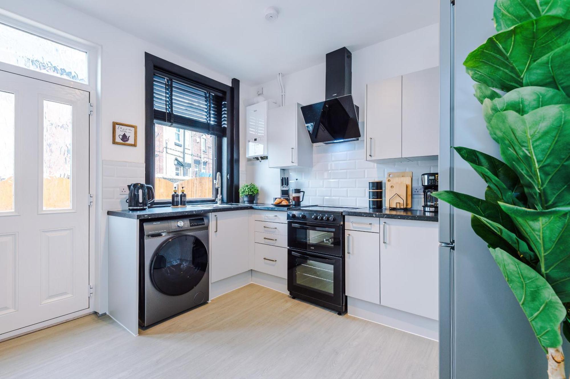 Modern Premium 3 Bed Hidden Gem - Central Location バーンズリー エクステリア 写真