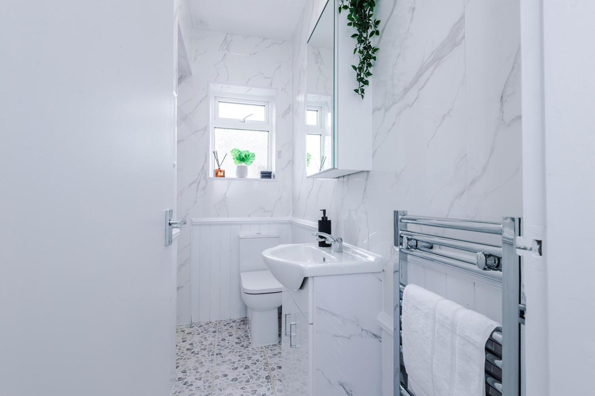 Modern Premium 3 Bed Hidden Gem - Central Location バーンズリー エクステリア 写真