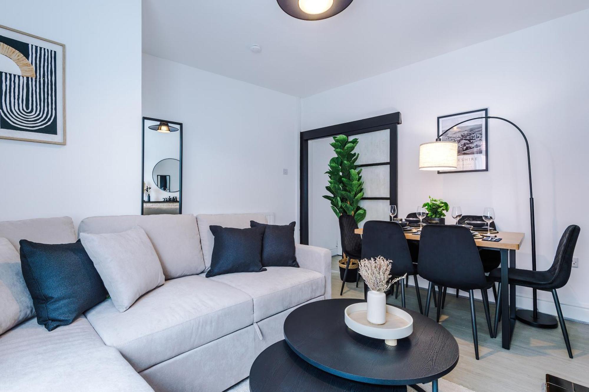 Modern Premium 3 Bed Hidden Gem - Central Location バーンズリー エクステリア 写真